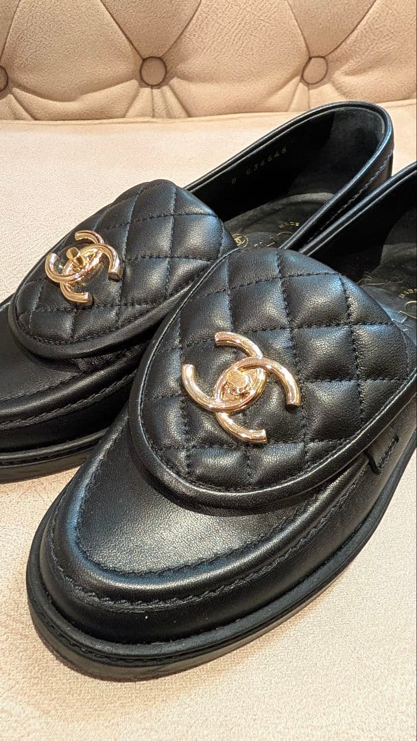 オーロラ　美品 CHANEL ターンロック ローファー 36 ゴールド金具