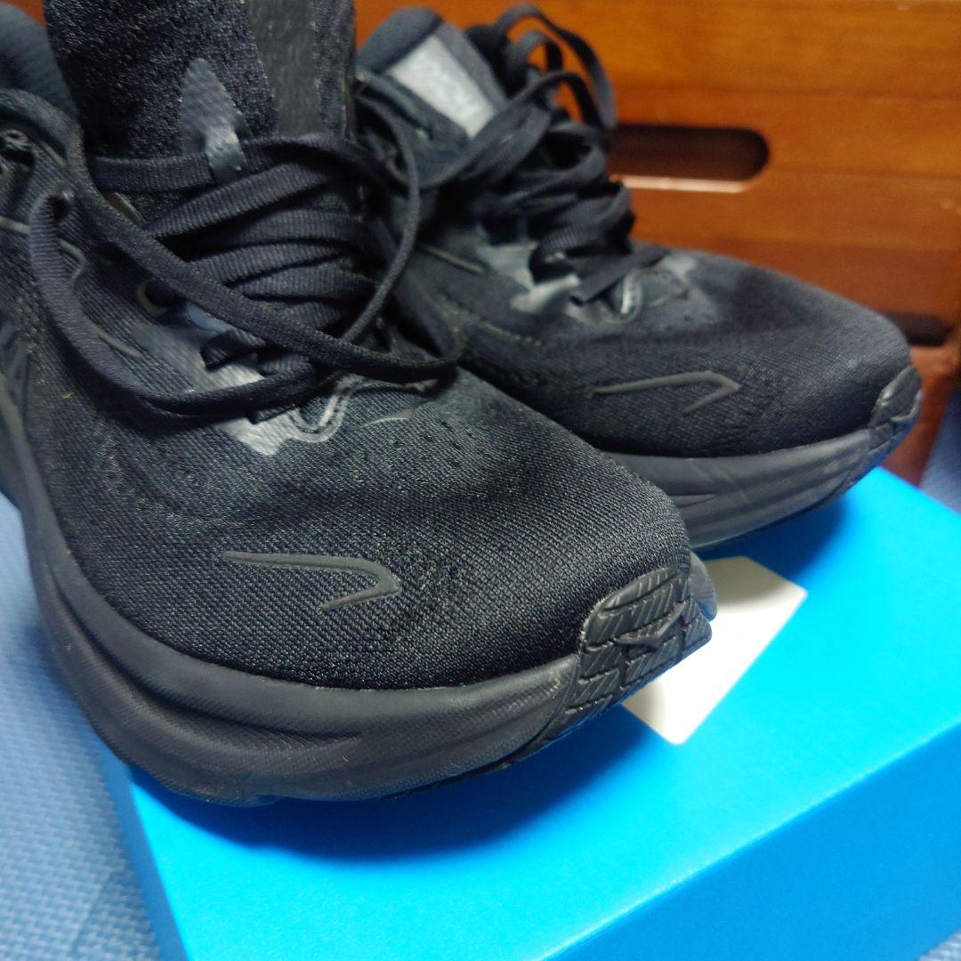 HOKA ONE ONE　クリフトン10