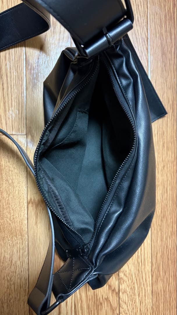 STUDIOUS メンズショルダーバッグ