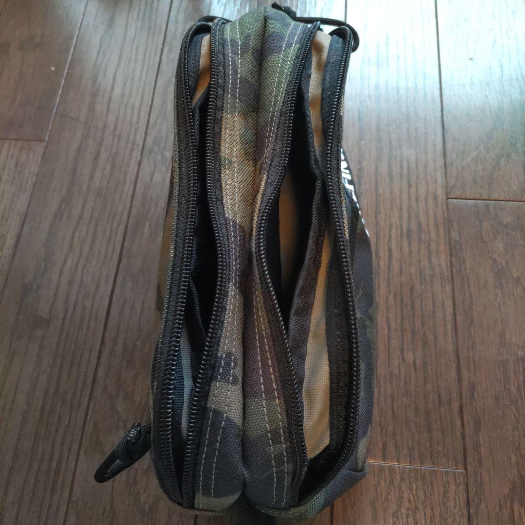 BRIEFING 迷彩 ダブルジッパーポーチ　ボール入れ付き