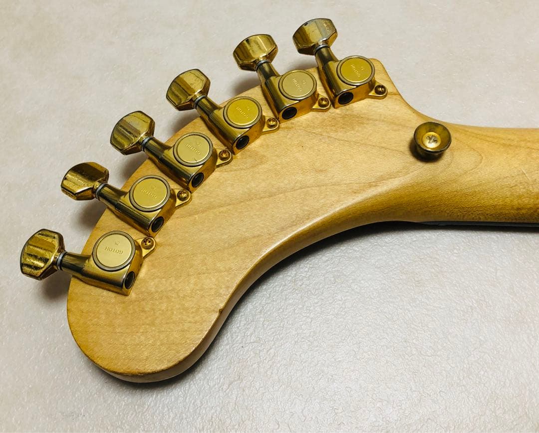 【美品】ZO-3C ブラック アンプ内蔵ミニギター 専用ケース付き！！