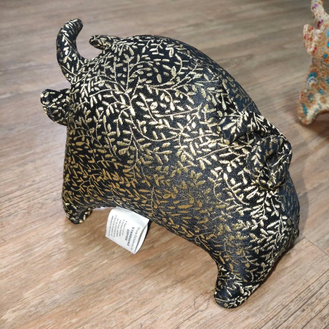 中国スターバックス 牛ぬいぐるみ 4色セット