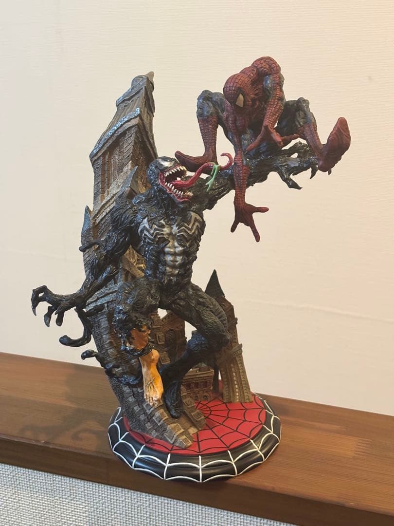 スパイダーマン VS ヴェノム スタチュー 岩倉圭二 原型 コトブキヤ