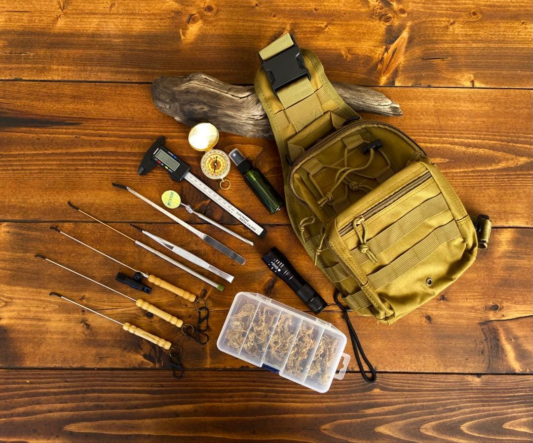 クワガタ採集セット　オリジナル掻き出し棒　デジタルノギス　採集ケース　アーミー