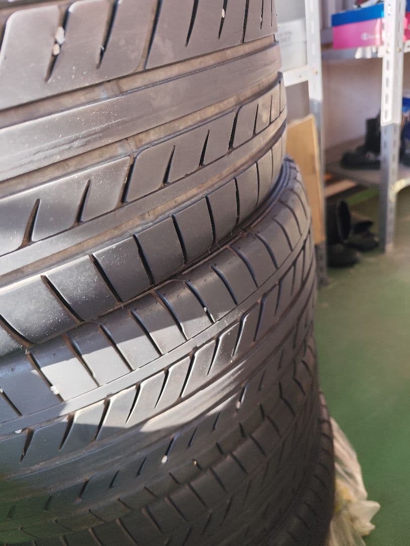 19インチ ホイールセット　245/45-19　 PCD114.3 IN 35