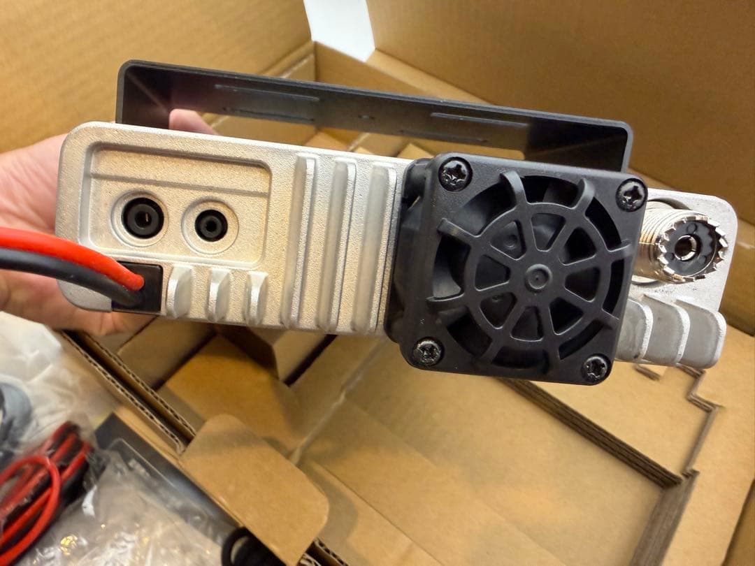 アイコムID-4100D 50w モービル無線機 D-STAR