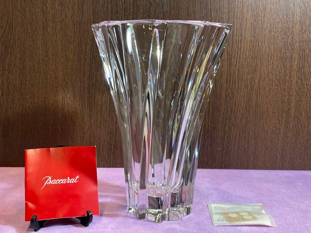 yoshi 　　　　　　　クリスタル バカラ花瓶