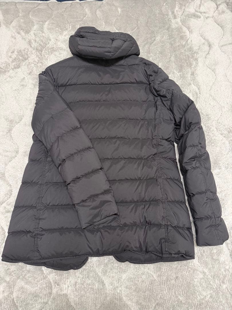 HERNO黒 フード付きダウンジャケットメンズ48