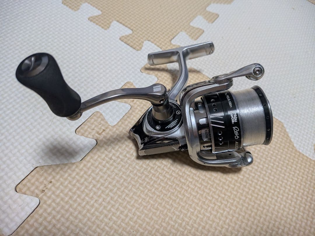 Abu Garcia REVO ALX 2000SH スピニングリール