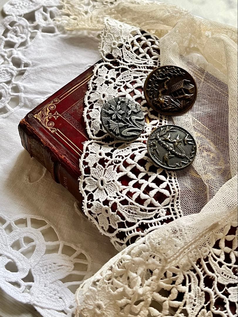 ◆フランスアンティーク｜超希少ボタン黒ブラックパリ花鳥真鍮メタル彫刻シルバー金属