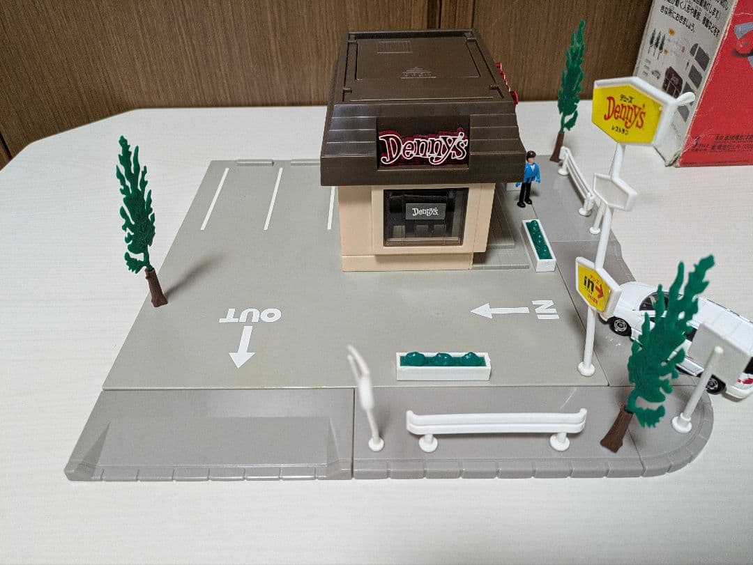 あ*ゆ様 トミカタウン デニーズ マクドナルド すかいらーく まとめ