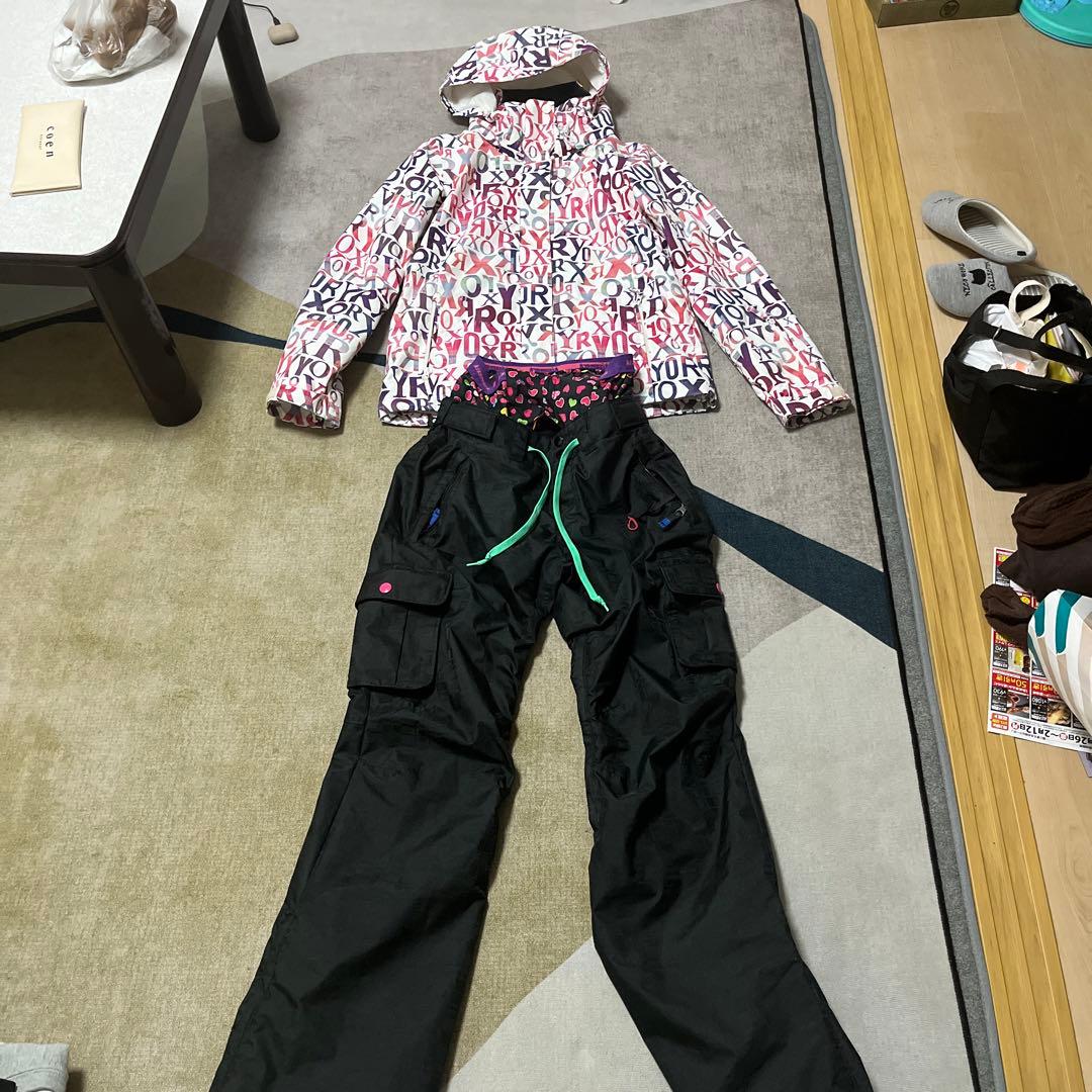 スノボーウェア　レディース　スキーウェア　黒　ブラック　ホワイト　フード付き