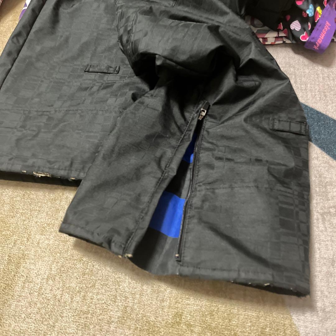 スノボーウェア　レディース　スキーウェア　黒　ブラック　ホワイト　フード付き