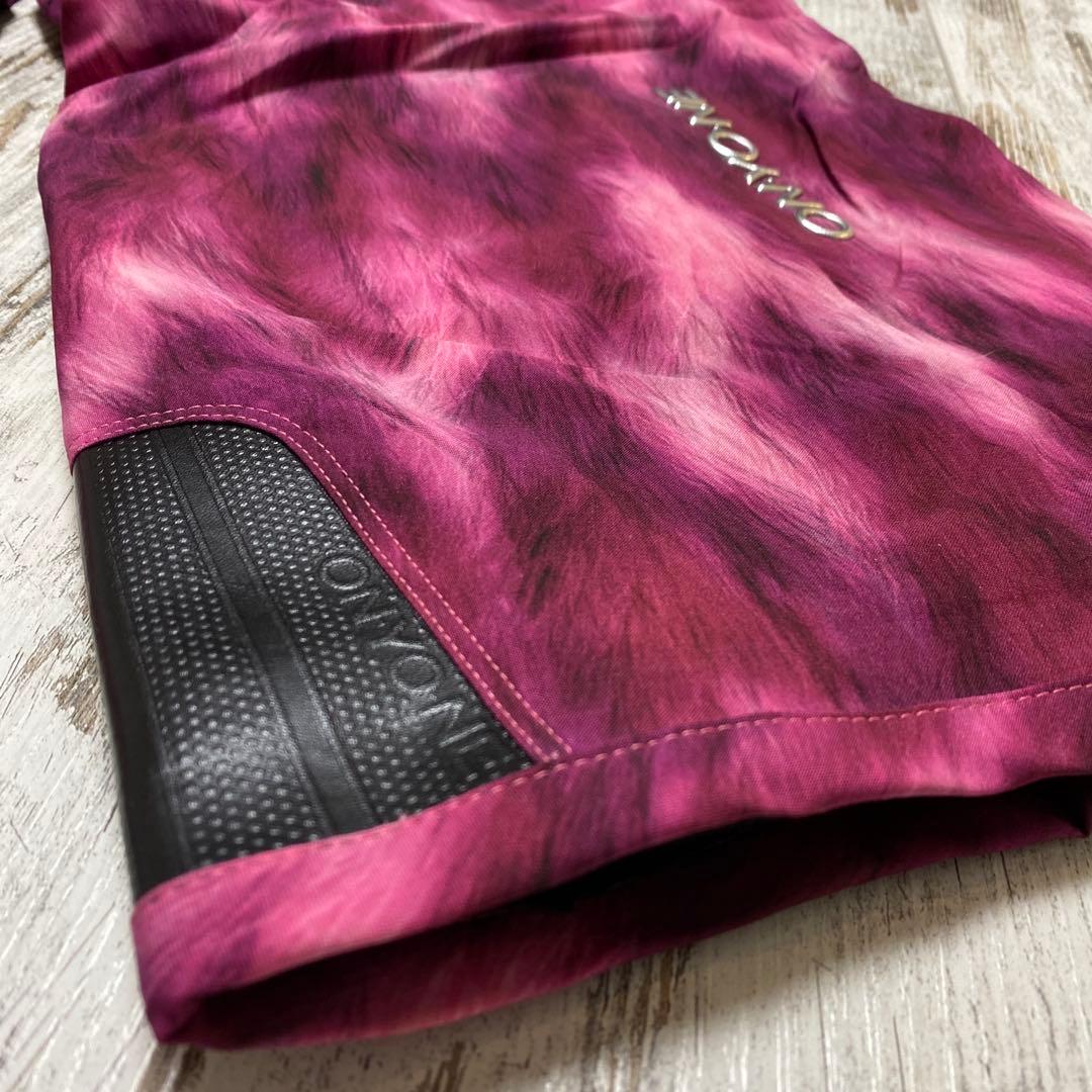 【極美品】ONYONE スキー　スノーボード　ウェアセット（Ｍ）レディース