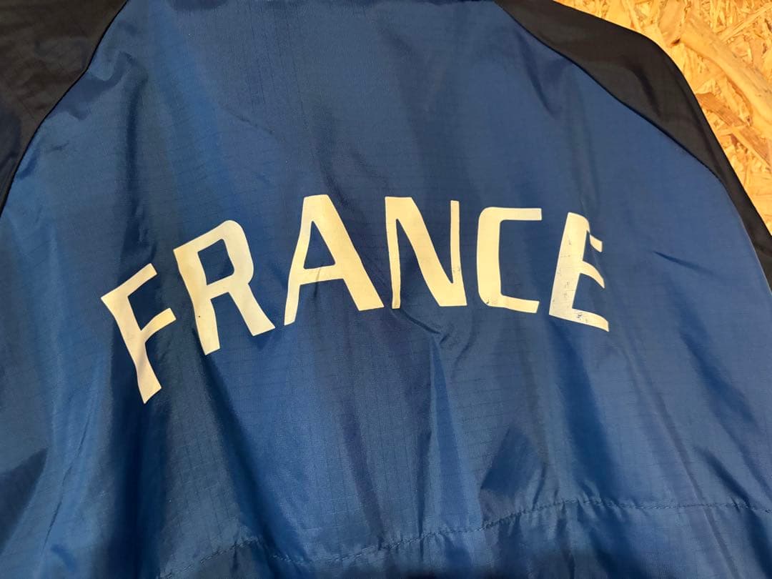 02-04 フランス代表 adidas アディダス　ナイロンジャケット 古着