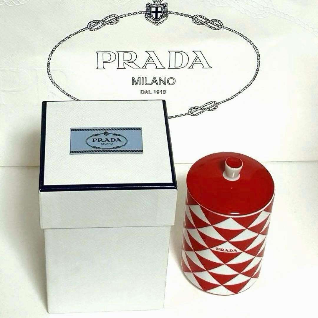未使用 PRADA プラダ レッド キャンドルホルダー アロマキャンドル 蓋付