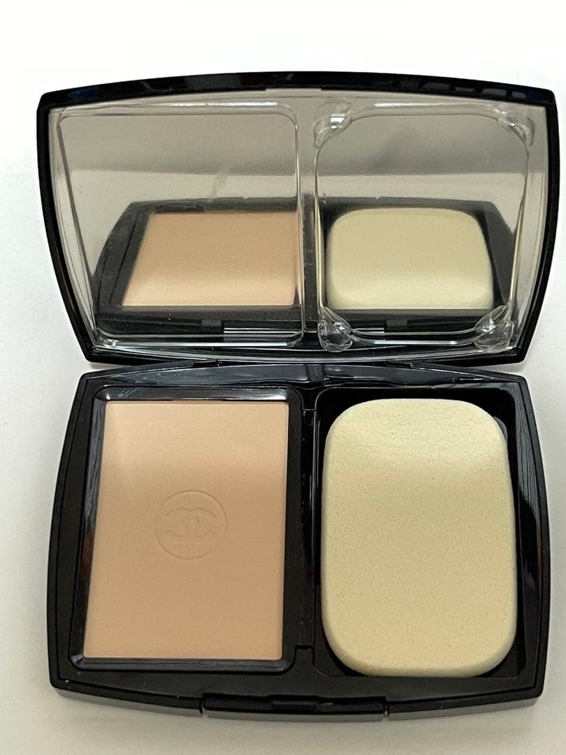 CHANEL パウダーファンデーション