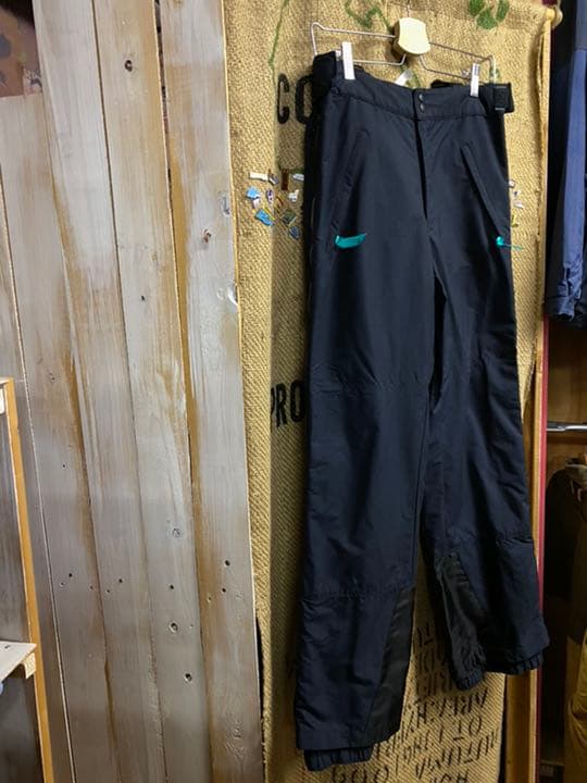 【美品】パタゴニア ナイロンパンツ ボード スキーウェア Mサイズ 黒