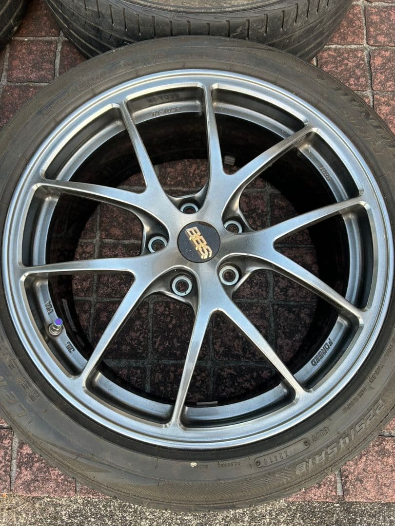 BBS製18インチ・8Jタイヤホイールセット