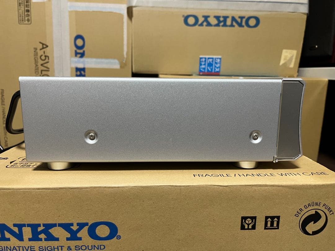 Hooliganです。ONKYO A-933 C-733