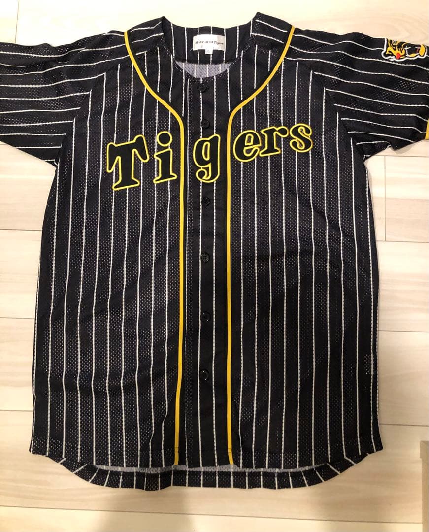 阪神タイガース　黒ユニフォーム　L