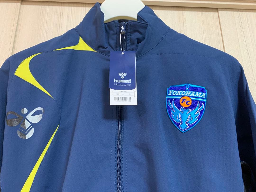 横浜FC hummel 選手仕様モデル新品未使用ゲームアップジャケッL