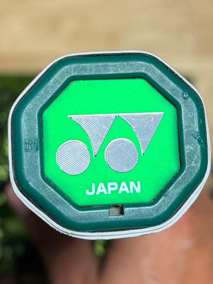 YONEX EZONE 100L テニスラケット　ケースグリップ付き　#1