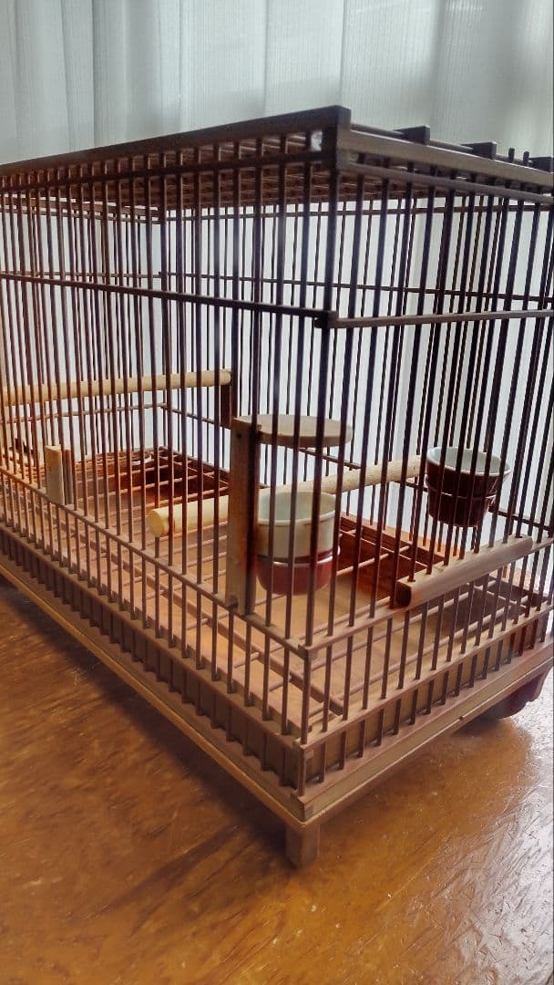 メジロ、ウグイス和鳥籠　　竹製手作り