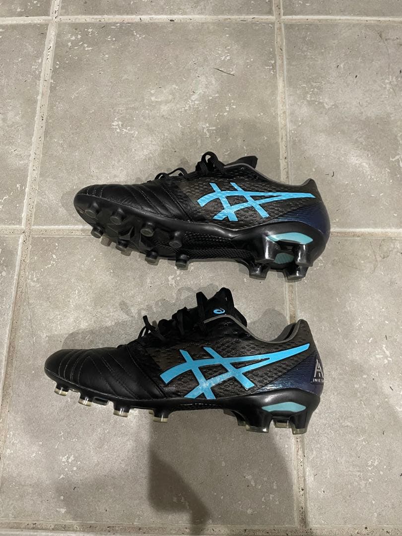 アシックス　ウルトレッツァAI