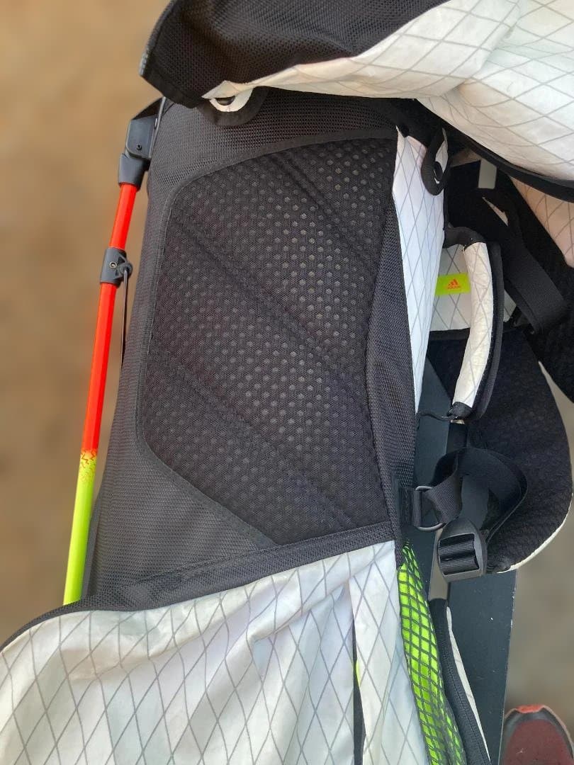 adidas スタンド型　キャディバック　X-pac 生地使用　軽量　アディゼロ