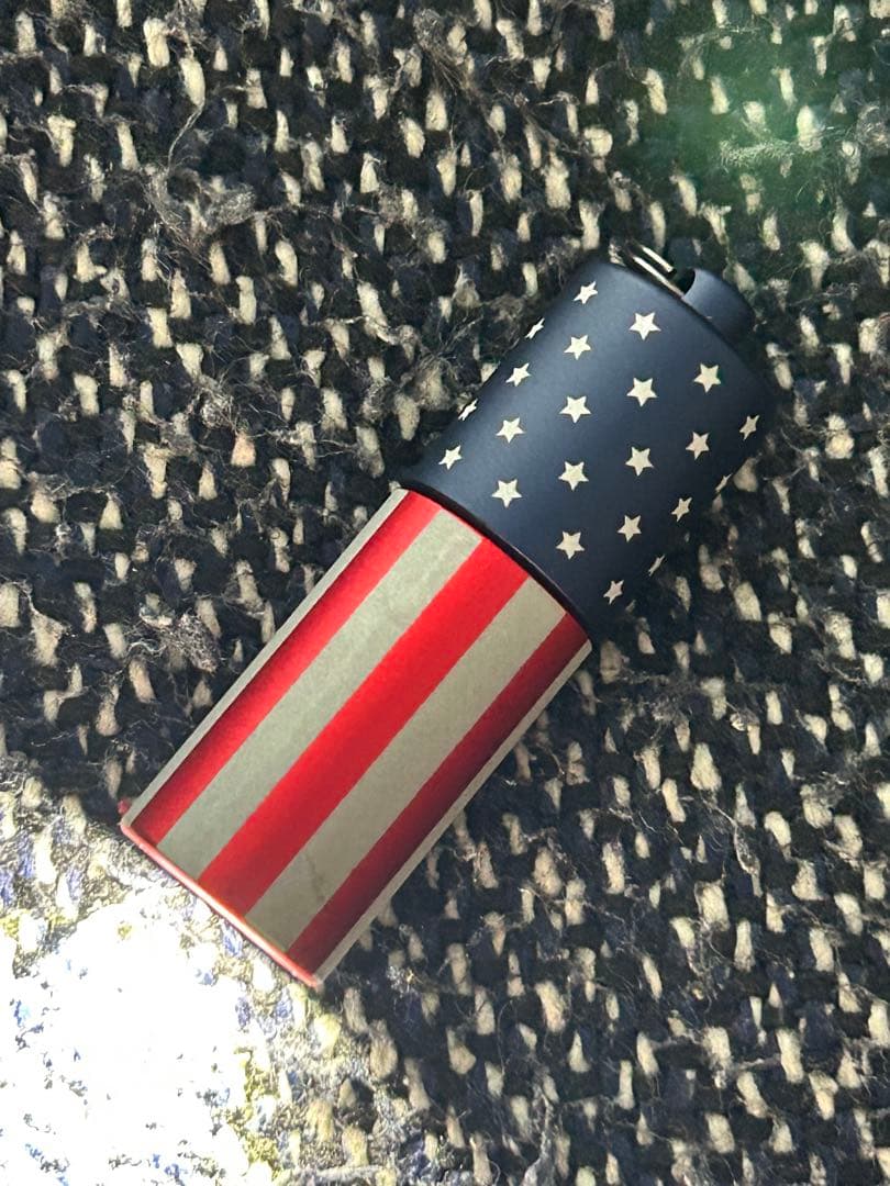 OLIGHT(オーライト) i1r2 Pro : Stars & Stripes