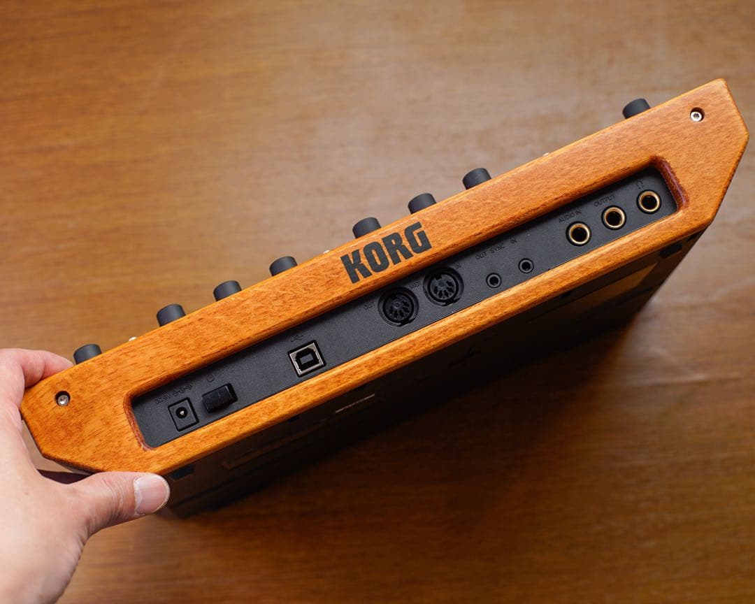 [値下げ]KORG コルグ Monologue シンセサイザー ツマミ新品交換済