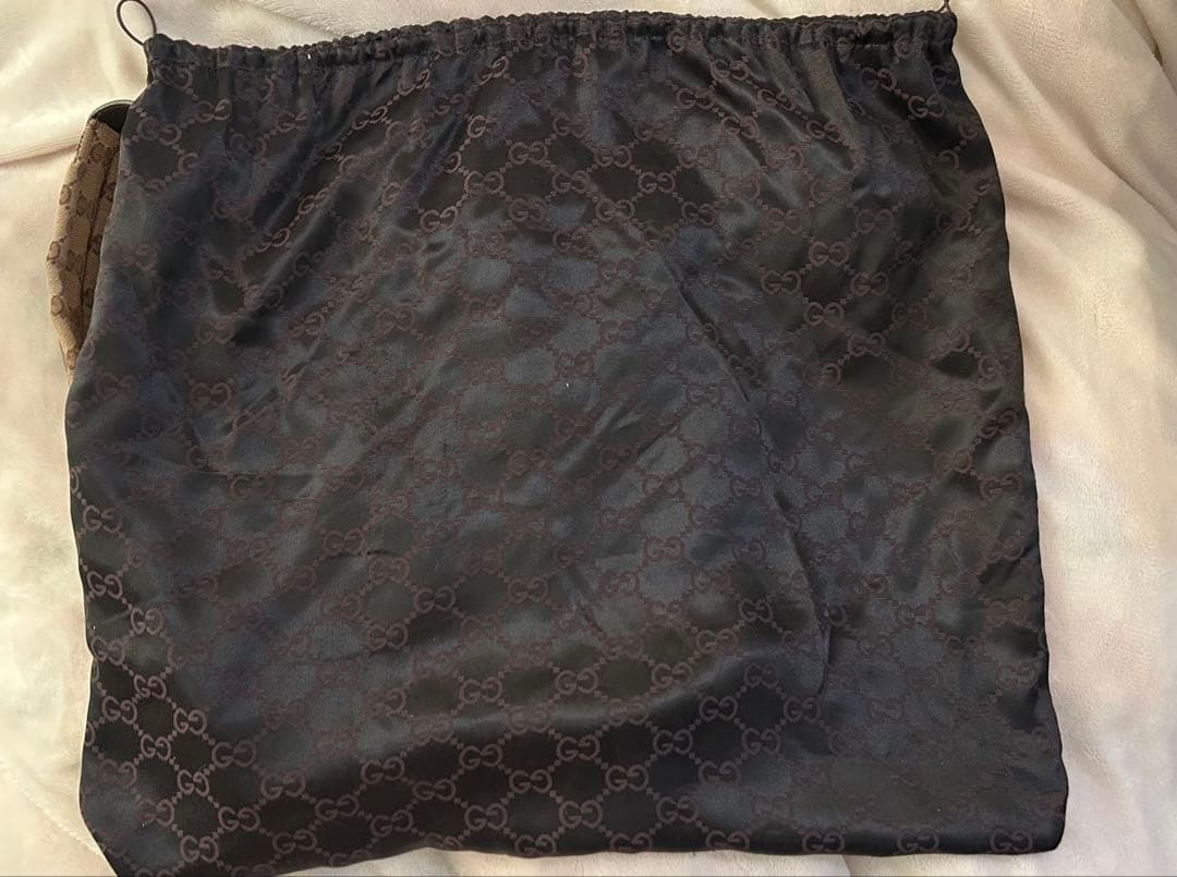 か*ち様 GUCCI 抱っこ紐 美品 袋付き