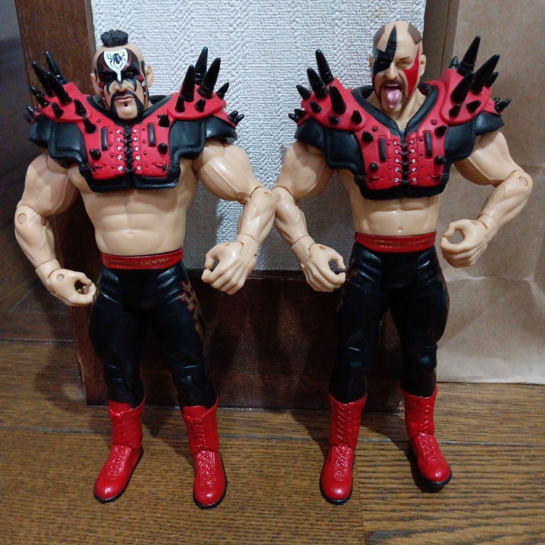 WWEフィギュア　２体セット