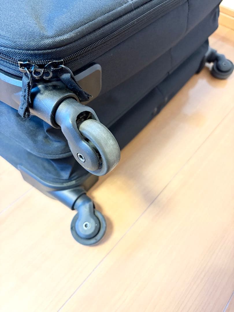 【無印良品】半分の厚みで収納できるソフトキャリー 超大型（81L）ブラック