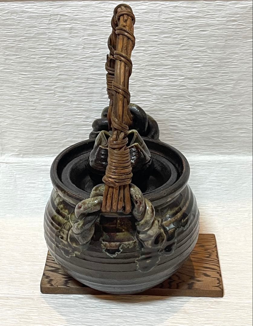 未使用品　信楽焼手作り土瓶型花瓶　飾り物　インテリア　195