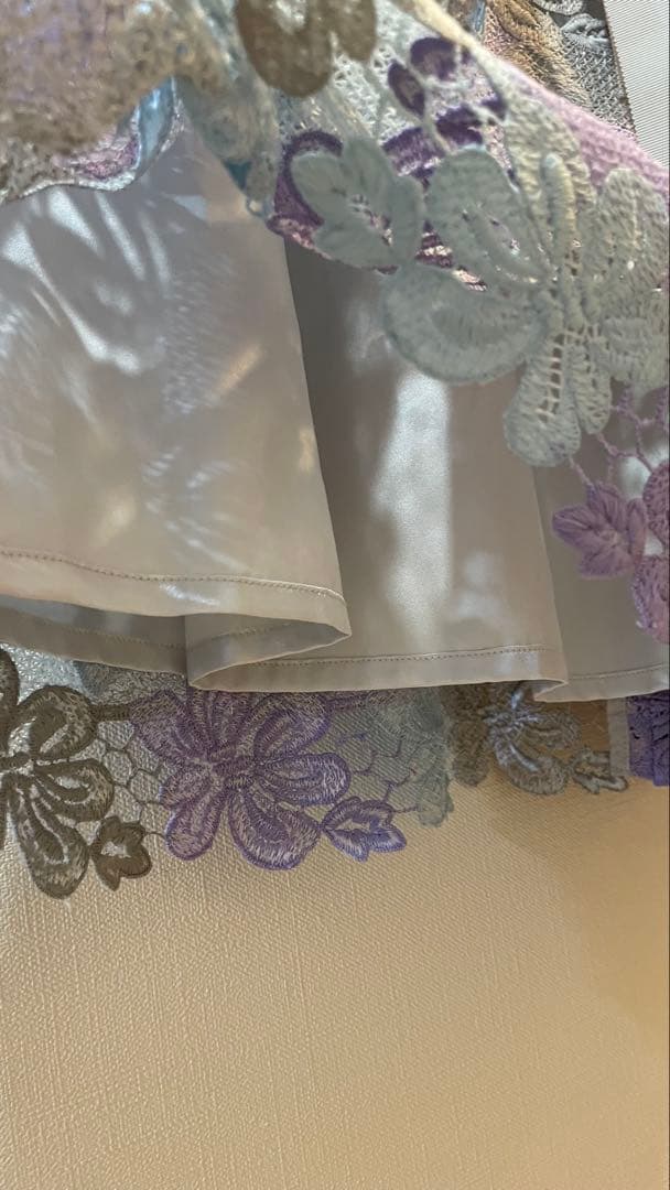 【みかづき様】superbeautyレース花柄ノースリーブワンピース