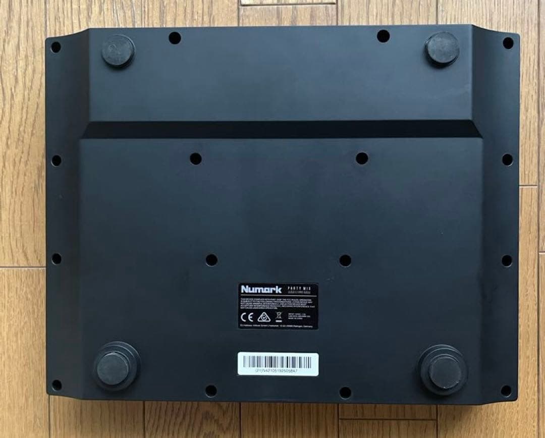 ②美品　ニュマーク　Numark PARTY MIX live