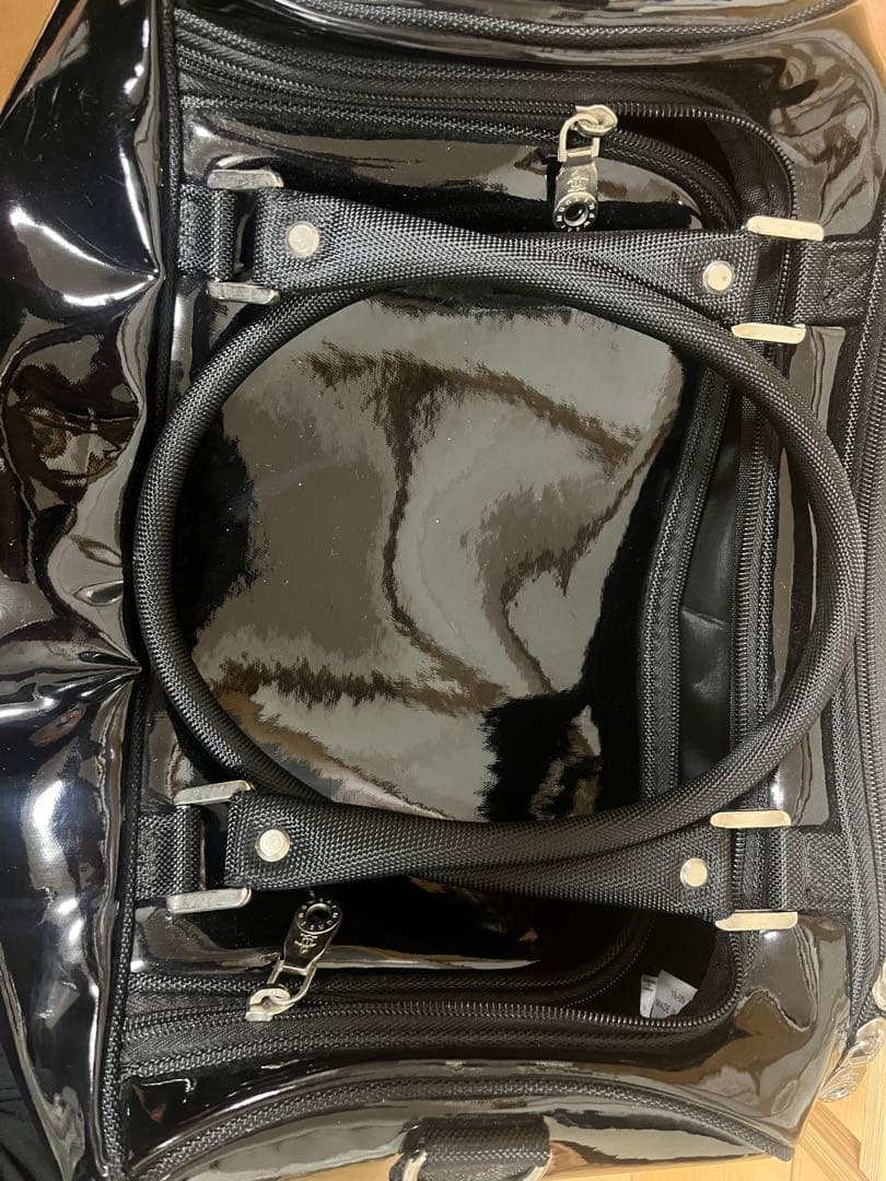 【chusos様s援用】Munsingwear ボストンバッグ 黒　エナメル