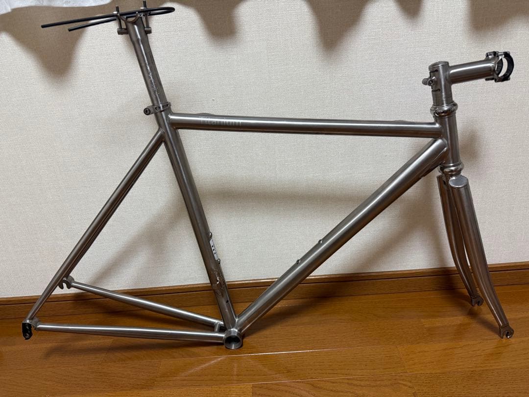 チタン製 ロードバイクフレーム　510サイズ　クリスキング製チタンヘッドパーツ付