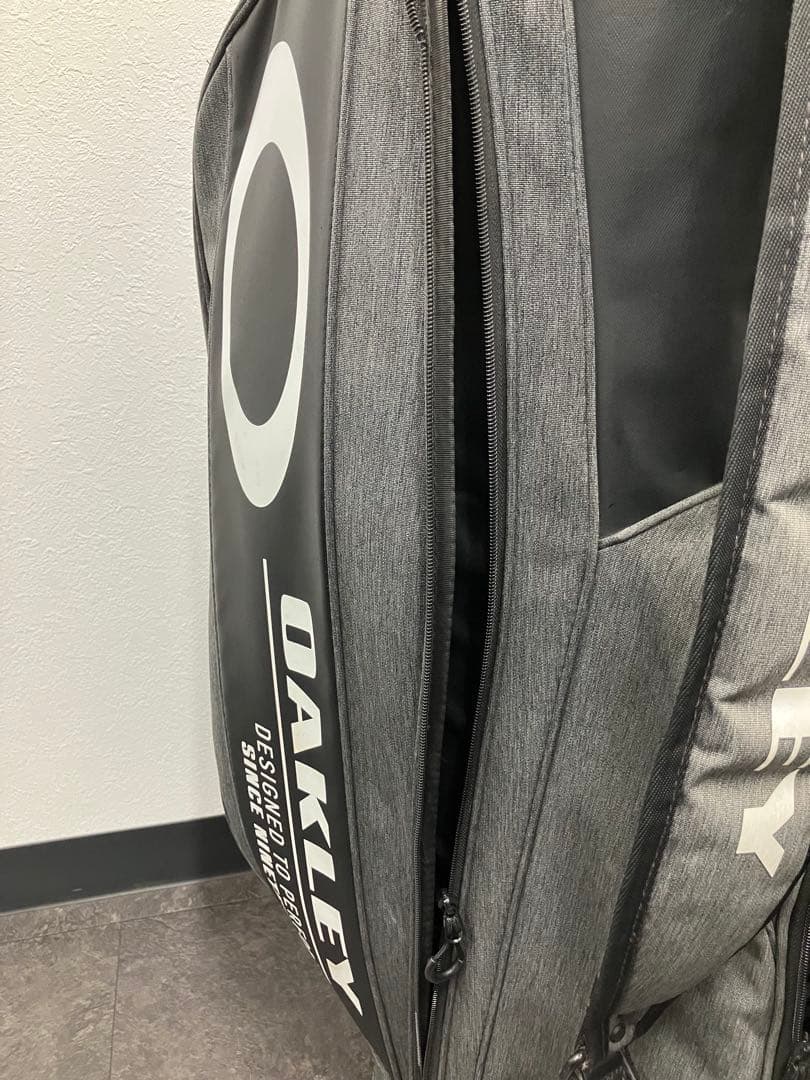 minoru1115！オークリー キャディバッグ 9.5型　ゴルフバッグ