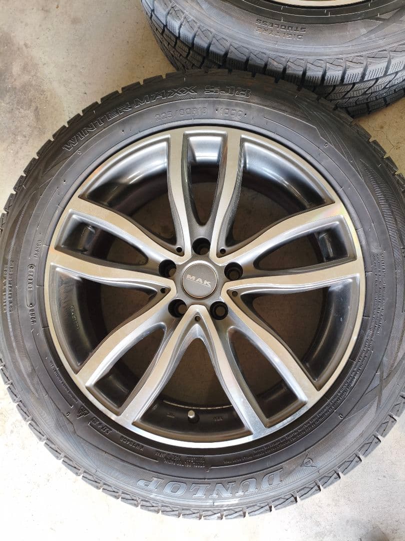  X3.X4 MAK　スタッドレスタイヤ・ホイールセット　4本