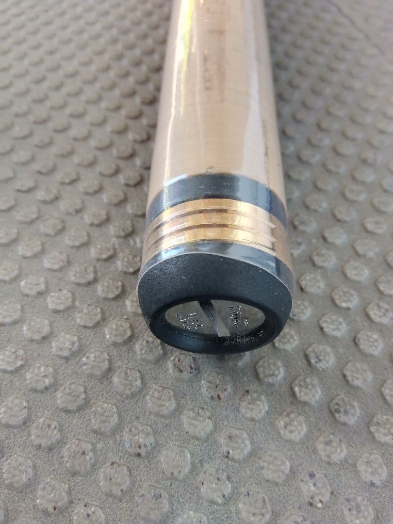 がまかつ　ラグゼカマー572 ｔｓリミテッド美品　フローターなどに