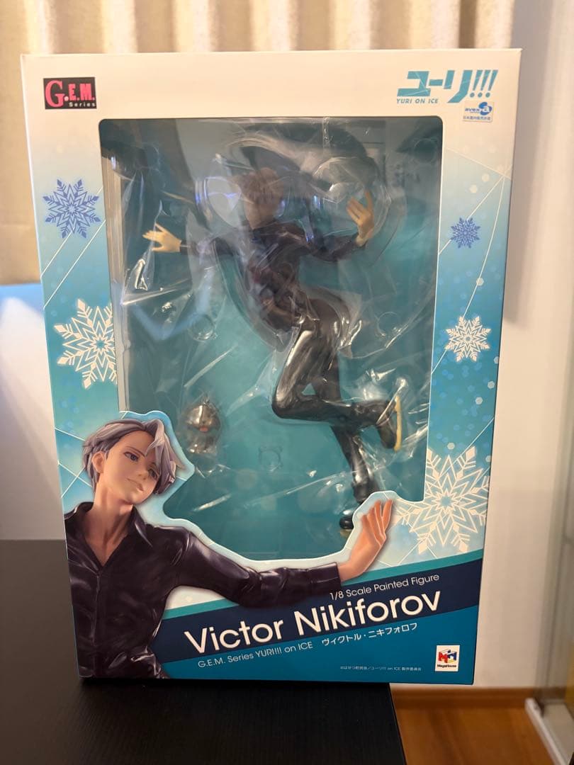 ユーリon ICE ヴィクトル・ニキフォロフ 1/8スケールフィギュア