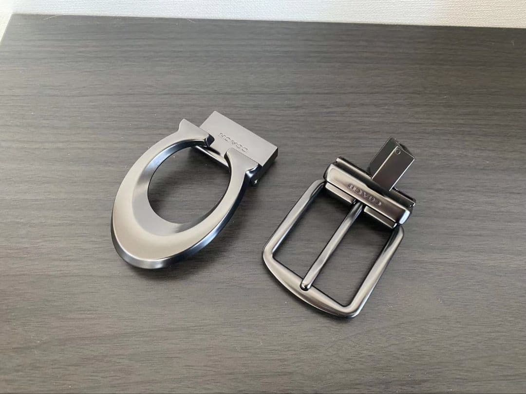 SALE♪コーチ　新品　リバーシブル　シグネチャー　ベルトセット