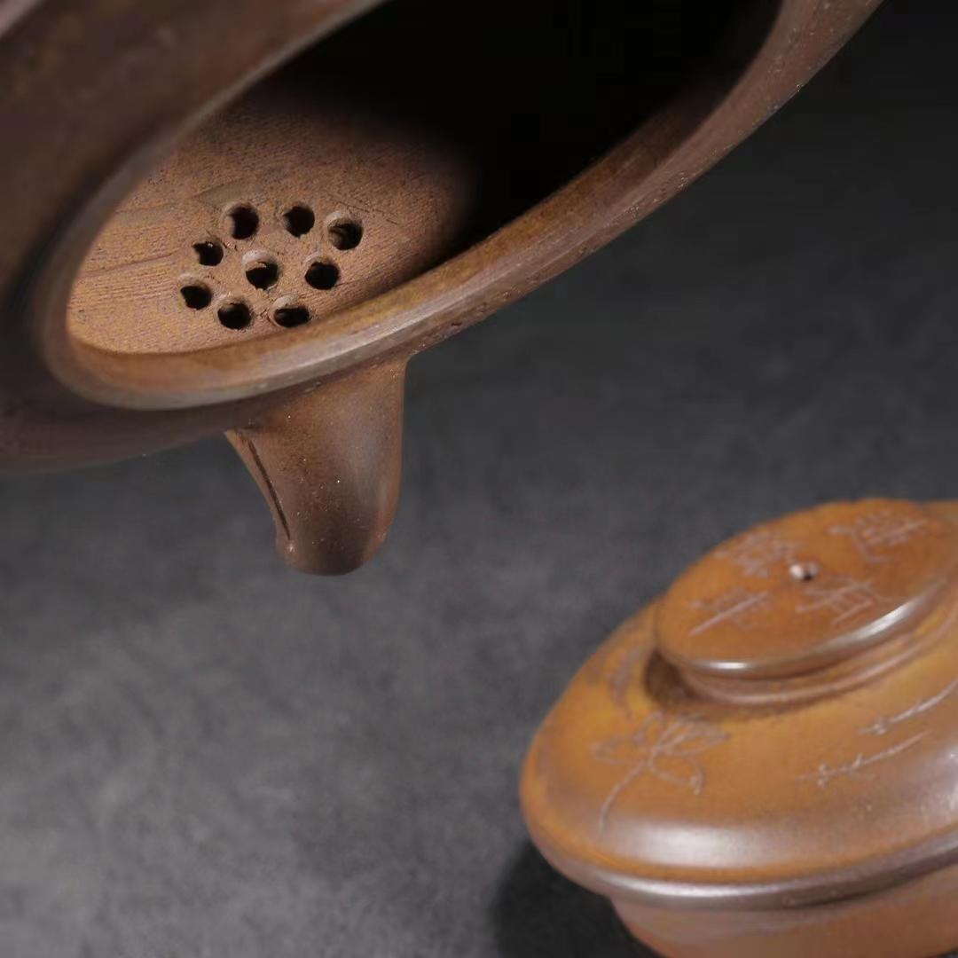 中国古美術・原鉱底槽清紫砂壺(高温窯変) ·底款:兪錫山·紫砂・朱泥・急須・置物