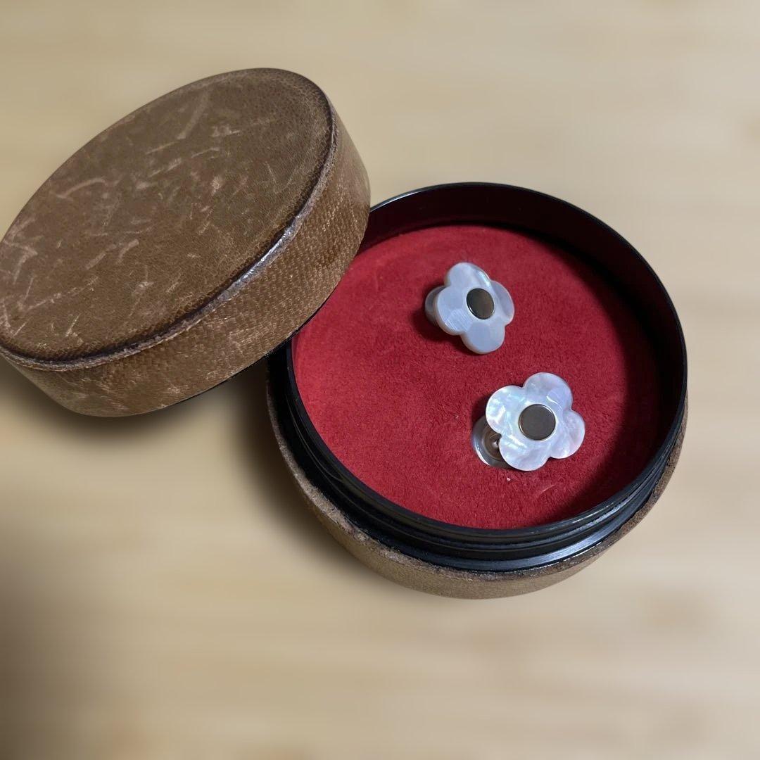 ラルディーニ LARDINI カフスボタン ブートニエール　2個　ホワイト