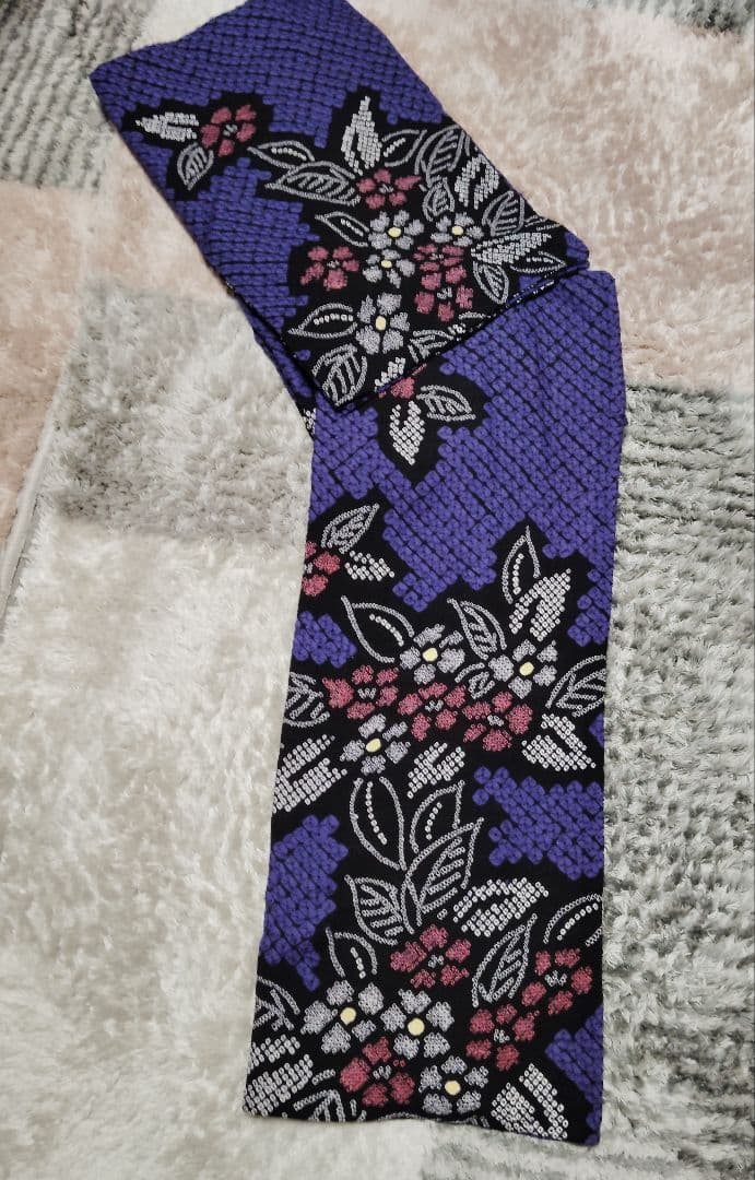 有松絞り　パープルブルー付け下げ柄