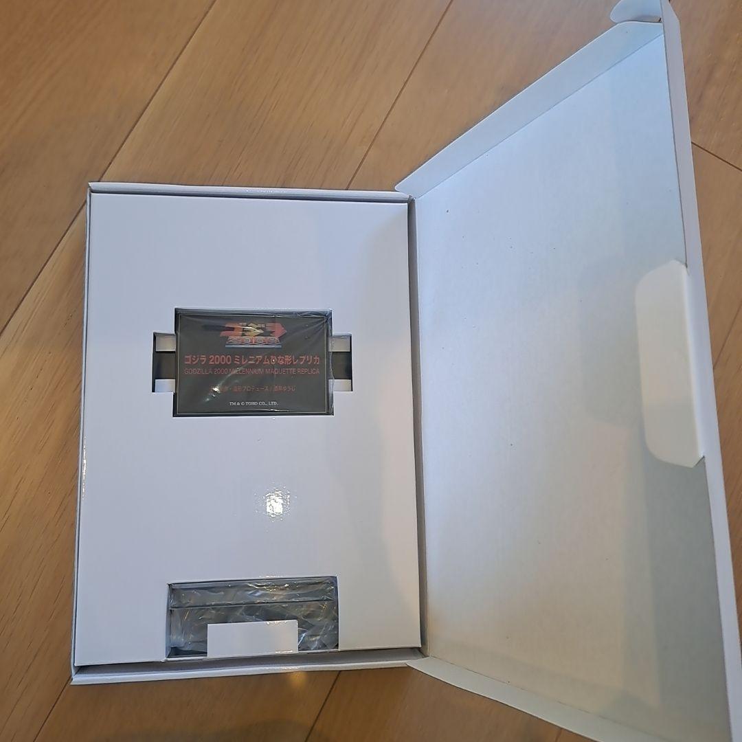 世界500体限定！ エクスプラスRMCゴジラ 2000 ミレニアムひな形レプリカ