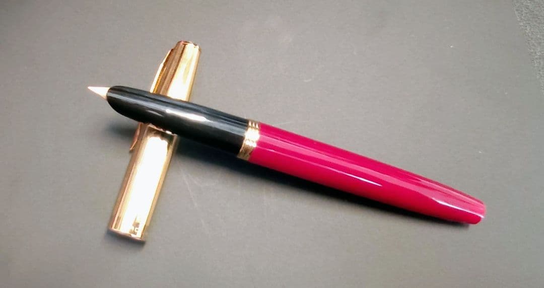 アウロラ万年筆 特別生産品 デュオカルト ゴールドキャップ・レッド